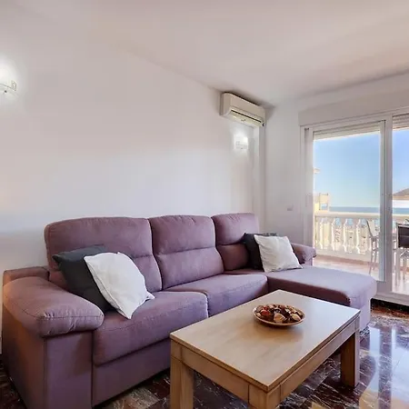 Spacious 2 Bedroom With Sea View! 公寓